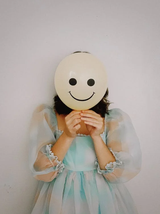 Balloon sleeved dress